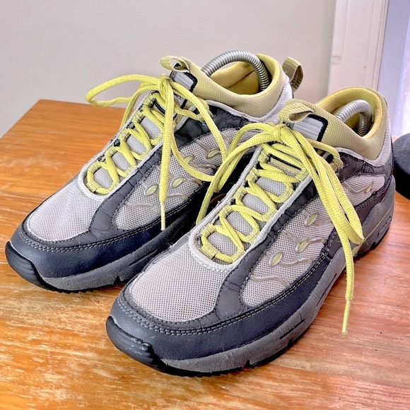 Montrail Men’s Trail Hiking Shoes - Unisex - Picture 3 of 16